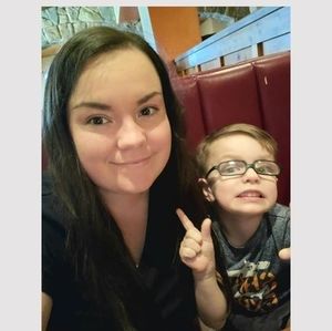 Meet your Posher, Lauren